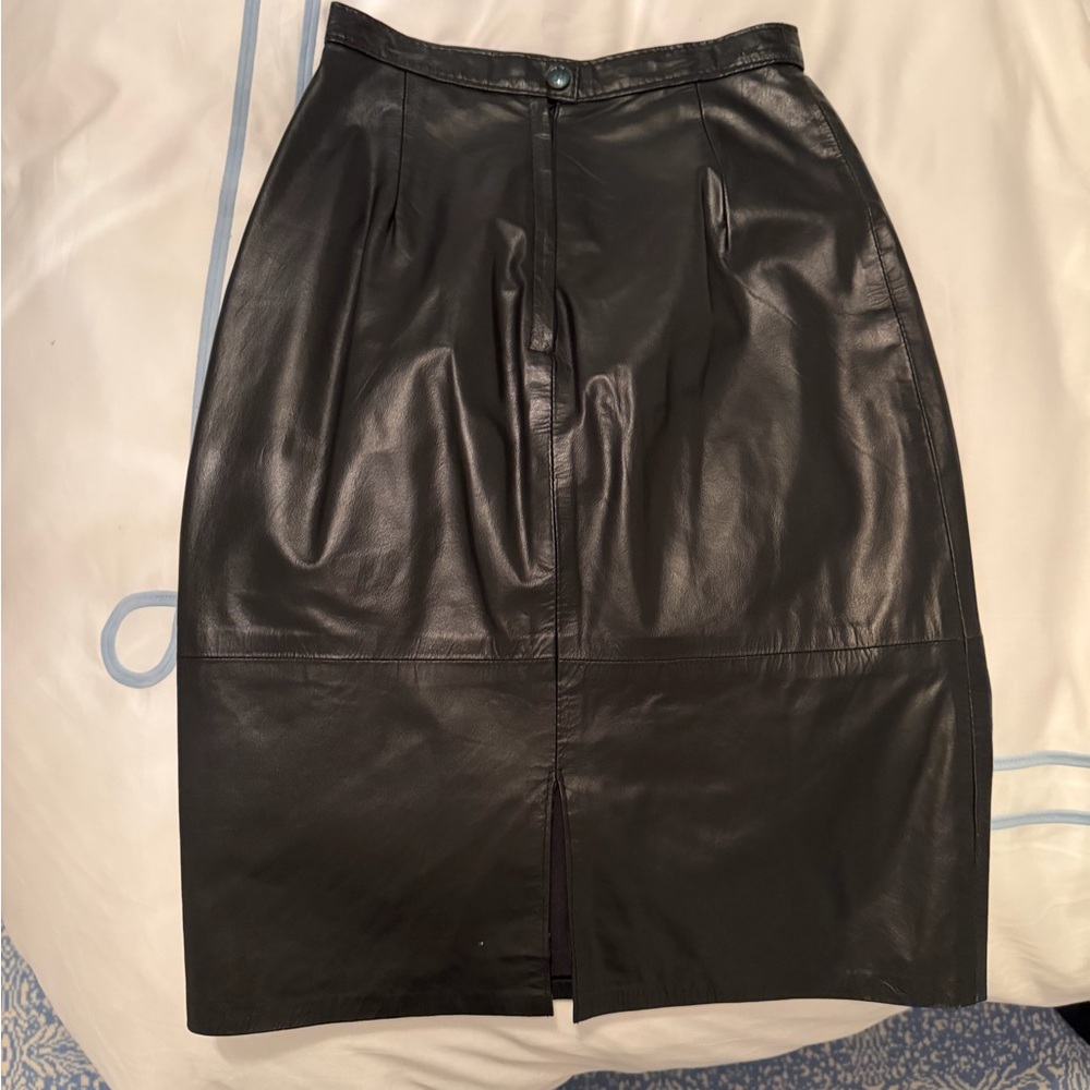 Genuine Leather Vintage Elegant Black Leather Skirt - Picture 2 of 3